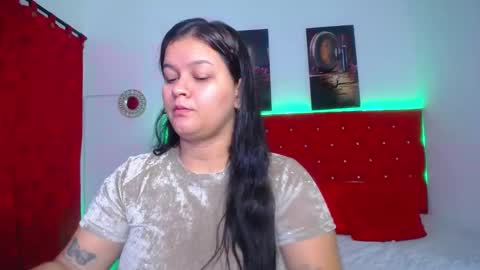 kriss_sweetboobs online show from 15, 2, 2025