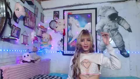 krisstal703358 online show from 5, 3, 2026