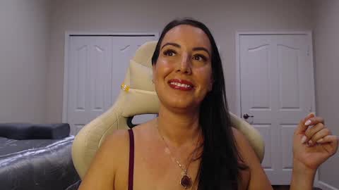 Snapshot of krissy2024 chatting on 24, 12, 2024 Krissy online show from 24, 12, 2024