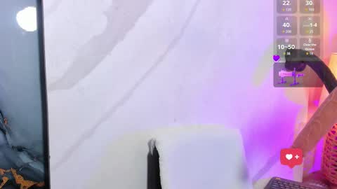 Snapshot of kristal_blond chatting on 9, 10, 2025 online show from 9, 10, 2025