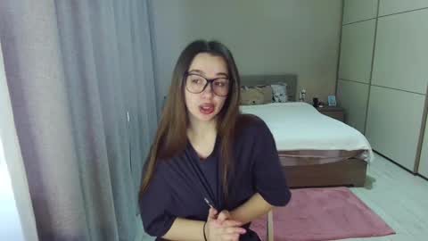 twitter    Annemarye 23 online show from 17, 3, 2026