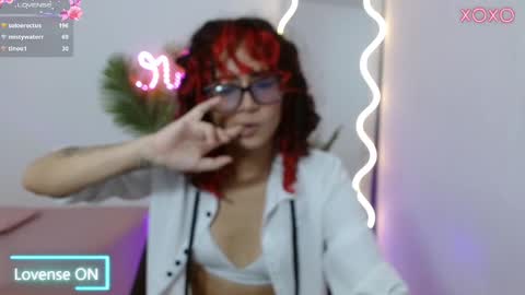 kristen_tay online show from 3, 3, 2025