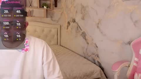 Kristiana and Antony online show from 8, 10, 2025