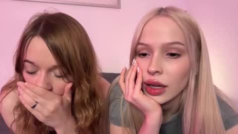 Snapshot of kristy_babe chatting on 15, 12, 2025 Kristy and Alice online show from 15, 12, 2025