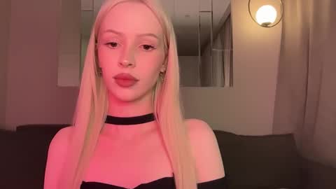 Snapshot of kristy_babe chatting on 23, 2, 2026 Kristy and Alice online show from 23, 2, 2026