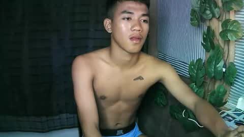 Snapshot of kritthanarkorn chatting on 18, 10, 2025 kritthanarkorn online show from 18, 10, 2025