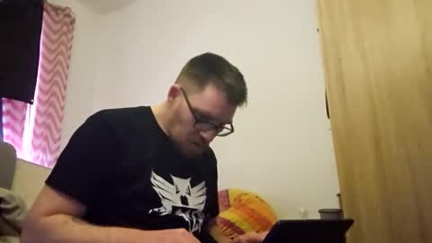 Snapshot of kryptoni18435 chatting on 18, 12, 2025 Tommy online show from 18, 12, 2025