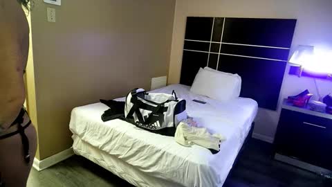 kryztalynxxx online show from 9, 2, 2026