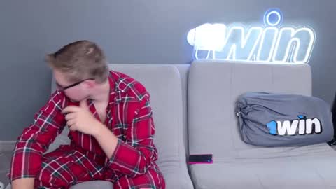 WebcamWhore online show from 6, 1, 2025