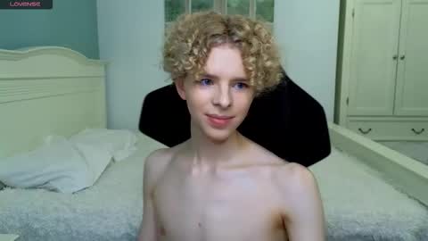 Snapshot of kudi_j chatting on 31, 10, 2025 Kudi online show from 31, 10, 2025