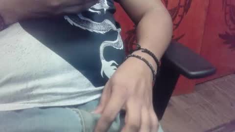 Snapshot of kunahub17 chatting on 4, 11, 2025 kunahub17 online show from 4, 11, 2025