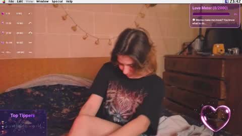 Snapshot of kuntboyzworld chatting on 29, 10, 2025 Krypto hethey online show from 29, 10, 2025