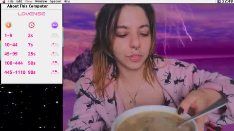 Snapshot of kuntboyzworld chatting on 5, 11, 2025 Krypto hethey online show from 5, 11, 2025