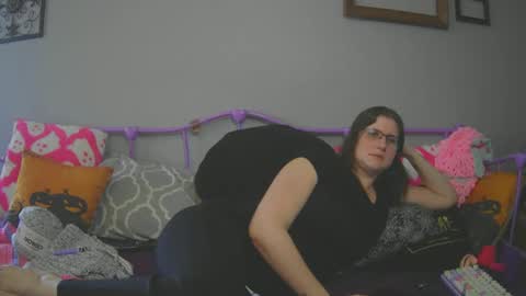 Samantha online show from 28, 2, 2025