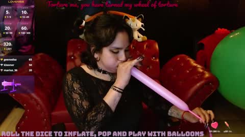 Fetiche Woman online show from 14, 12, 2024