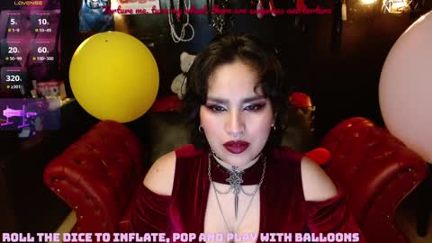 Fetiche Woman online show from 31, 12, 2024