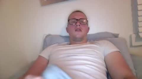 kylerace online show from 10, 4, 2026