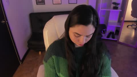 kylie online show from 30, 12, 2024