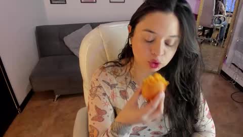 kylie online show from 15, 12, 2025