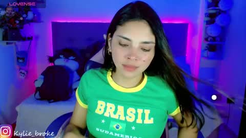 k ylie online show from 27, 12, 2024
