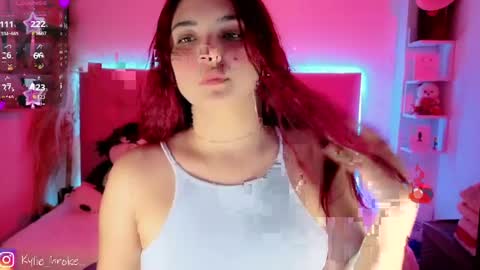 Snapshot of kylie_hottt_ chatting on 31, 3, 2026 k ylie online show from 31, 3, 2026