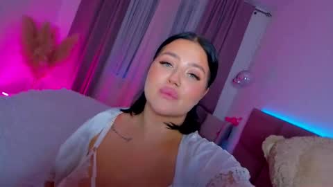 Snapshot of kylie_lips chatting on 18, 9, 2025 Kylie Lips online show from 18, 9, 2025