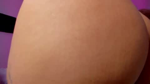 Snapshot of kylie_lips chatting on 16, 10, 2025 Kylie Lips online show from 16, 10, 2025