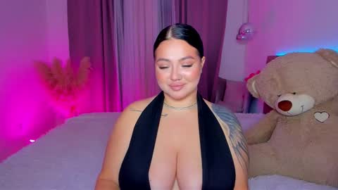 Snapshot of kylie_lips chatting on 18, 10, 2025 Kylie Lips online show from 18, 10, 2025
