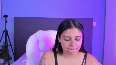 Kylie Reyes  online show from 15, 1, 2025