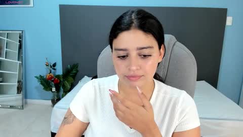 Kylie Reyes  online show from 19, 9, 2025