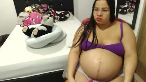 Snapshot of kylie_switch chatting on 15, 11, 2025 Instagram Kylie switch followme buy lovense here online show from 15, 11, 2025