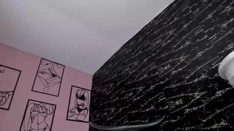 Snapshot of kylie_winx chatting on 12, 10, 2025 kylie_winx online show from 12, 10, 2025