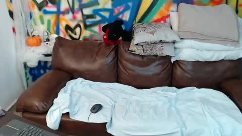 Melissa online show from 1, 11, 2025