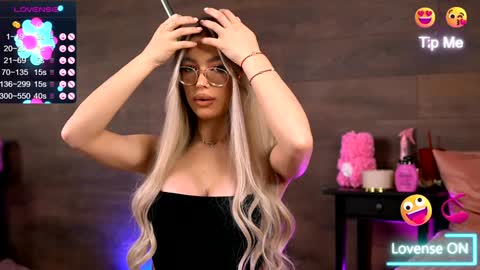 Kylie online show from 15, 12, 2024