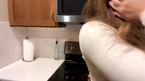 Snapshot of kyliemiley chatting on 9, 1, 2025 Kylie online show from 9, 1, 2025