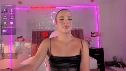 Snapshot of kylievictoria_ chatting on 29, 10, 2025 Kylie online show from 29, 10, 2025