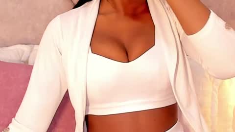 Kylie Cooper online show from 30, 9, 2025