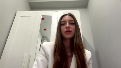 Selena online show from 23, 3, 2026