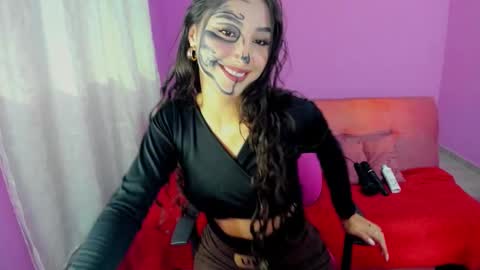 Kym Giraldo online show from 27, 10, 2025