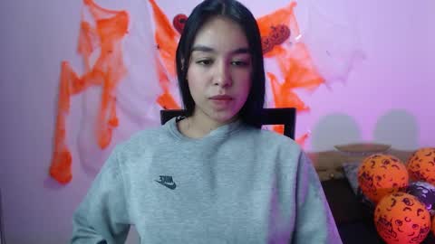 Snapshot of kyra_fox_ chatting on 18, 10, 2025 Kyra online show from 18, 10, 2025