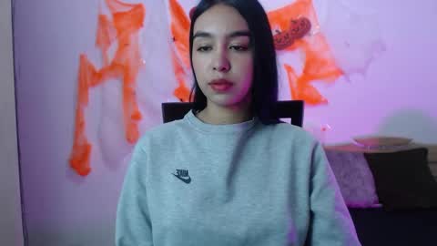 Snapshot of kyra_fox_ chatting on 23, 10, 2025 Kyra online show from 23, 10, 2025