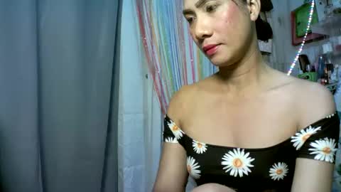 Snapshot of kyutshyne chatting on 1, 2, 2025 kyutshyne online show from 1, 2, 2025