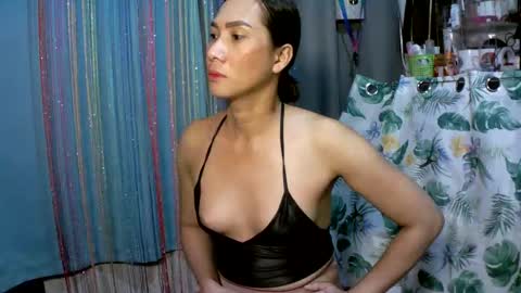 Snapshot of kyutshyne chatting on 11, 3, 2025 kyutshyne online show from 11, 3, 2025