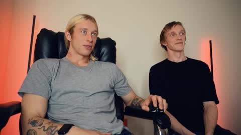 Snapshot of l_adonis_l chatting on 17, 10, 2025 Adonis online show from 17, 10, 2025