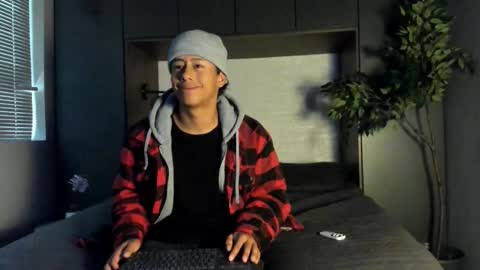 labrinthteasing online show from 23, 9, 2025