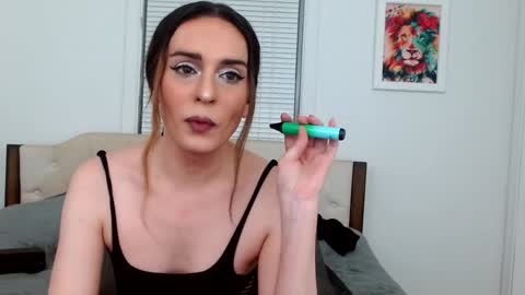 Lacey Phoenix online show from 9, 12, 2024