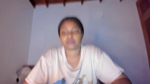Snapshot of ladahear_ chatting on 10, 9, 2025 Akyra online show from 10, 9, 2025