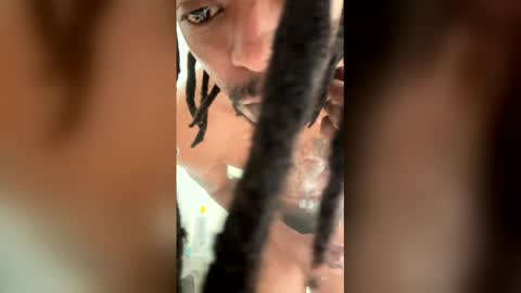 Snapshot of ladiesdick22 chatting on 15, 1, 2026 Ladies dick 33 online show from 15, 1, 2026