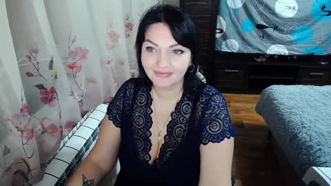 lady_boom_ online show from 18, 12, 2024