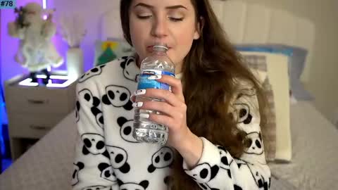 Anna online show from 6, 12, 2024